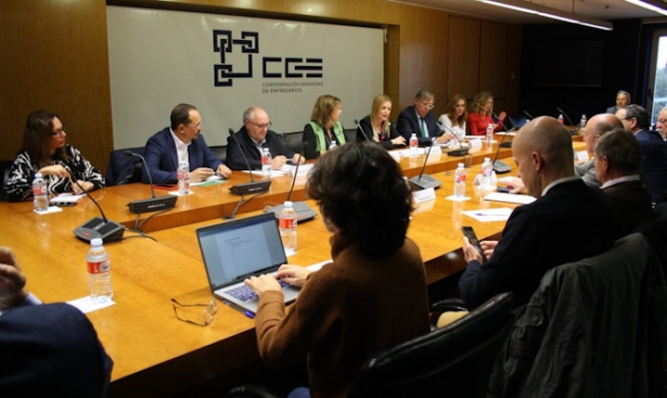 Imagen de la reunión celebrada en la CGE (JUNTA)