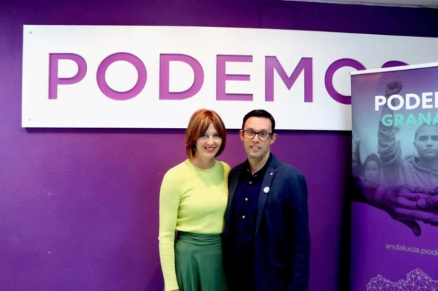 Sofia Diaz y Manu Ríos (PODEMOS) Sofia Diaz y Manu Ríos (PODEMOS)