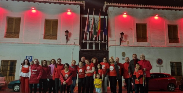 Ayuntamiento de Gójar iluminado de rojo (AYTO. GÓJAR)