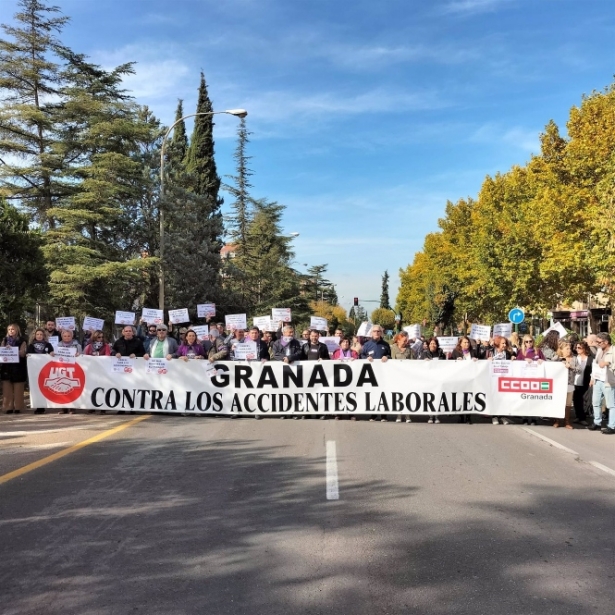 Concentración contra los accidentes laborales en la provincia de Granada (UGT)