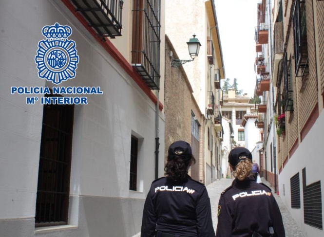 Agentes de la Policía Nacional (POLICÍA NACIONAL)