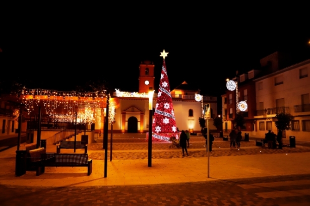 Alumbrado navideño de años anteriores (AYTO. HUÉTOR TÁJAR) 