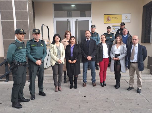 Visita a la Guardia civil de Armilla (GUARDIA CIVIL)
