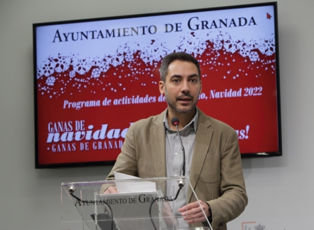 El concejal de Participación Ciudadana, Turismo y Comercio, Eduardo Castillo, ha presentado la programación navideña (AYTO. GRANADA)