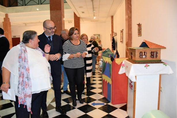 Inauguración de la exposición (AYTO. ALBOLOTE)