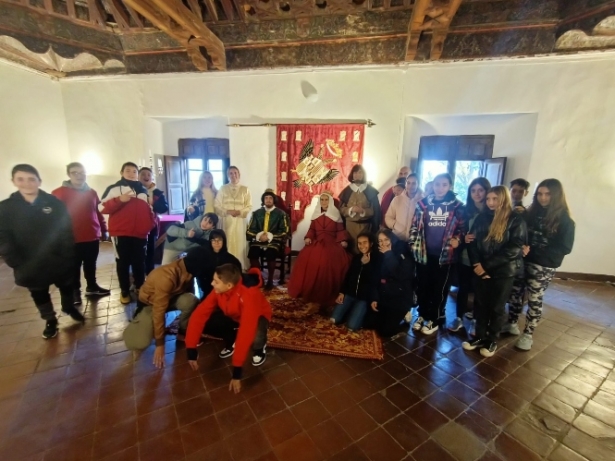 Imagen de la visita teatralizada (AYTO. BAZA) Imagen de la visita teatralizada (AYTO. BAZA)