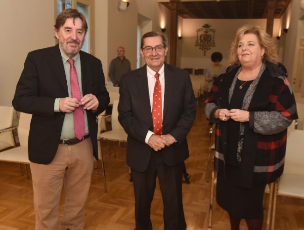 Firma del convenio (R. MARTÍNEZ / DIPGRA)