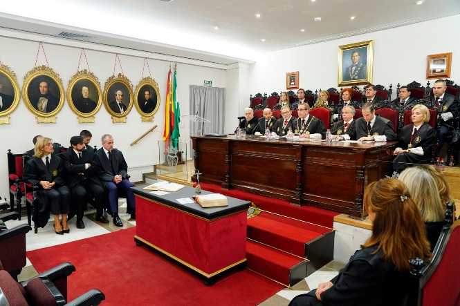 Acto en el Colegio de Abogados (ICAGR)
