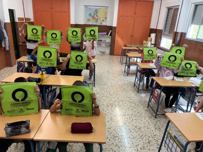 Actividad en un colegio (FAECA)