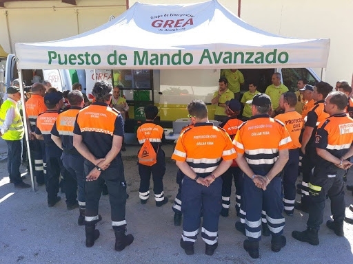Miembros de protección civil (DIPGRA) Miembros de protección civil (DIPGRA)