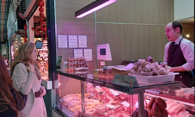 Imagen de la visita al Mercado de San Agustín (VOX)
