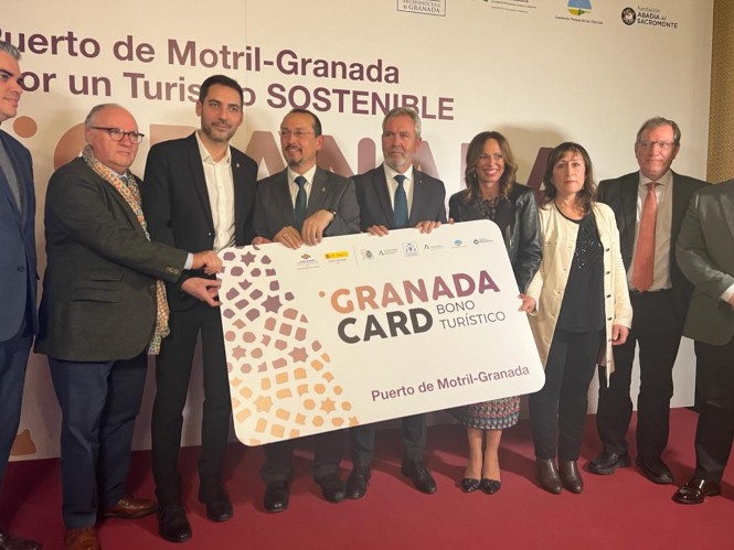 Presentación de la nueva modalidad de `Granadacard` (AYUNTAMIENTO DE GRANADA) 