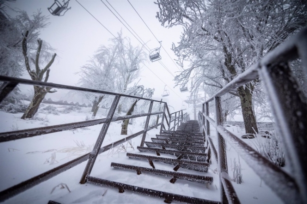 La estación de esquí de Sierra Nevada est pasado miércoles tras recibir la nevada más importante de la temporada (CETURSA SIERRA NEVADA) La estación de esquí de Sierra Nevada est pasado miércoles tras recibir la nevada más importante de la temporada (CETURSA SIERRA NEVADA)