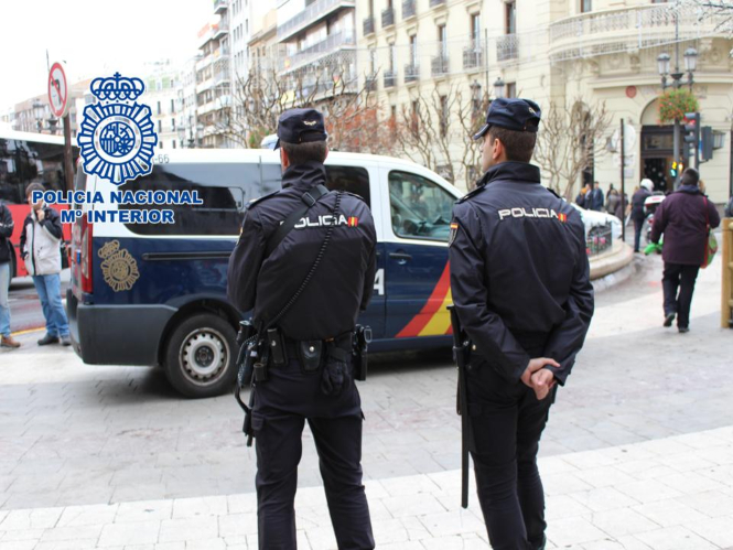 Agentes de la Policía Nacional (POLICÍA NACIONAL) 