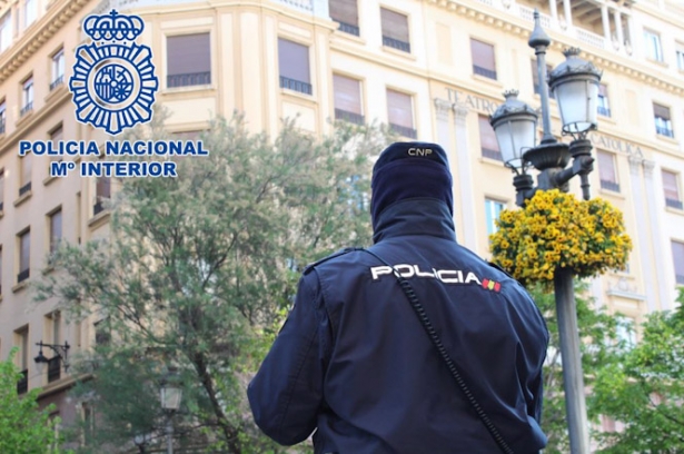 Agente de la Policía Nacional (POLICÍA NACIONAL) Agente de la Policía Nacional (POLICÍA NACIONAL)
