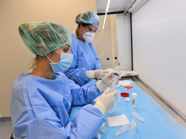 Profesionales de farmacia (HUSC)