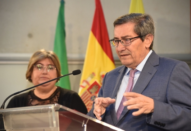 El presidente de la Diputación de Granada, José Entrena (R. MARTÍNEZ / DIPGRA) El presidente de la Diputación de Granada, José Entrena (R. MARTÍNEZ / DIPGRA)