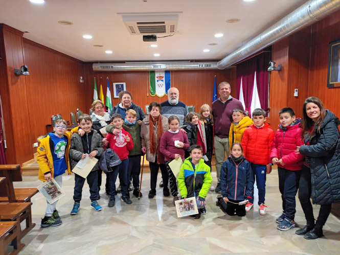 clausura del proyecto  intergeneracional `Cuéntame cómo pasó en Monachil` (AYTO. MONACHIL)