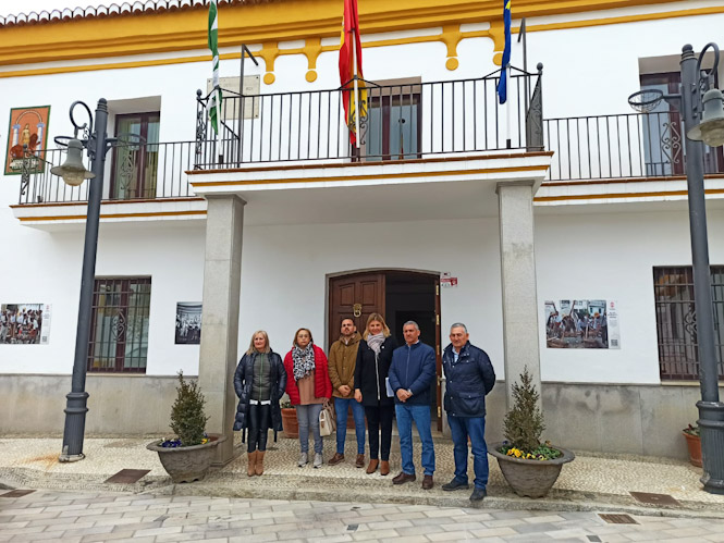 Imagen de la visita a la Peza (JUNTA)