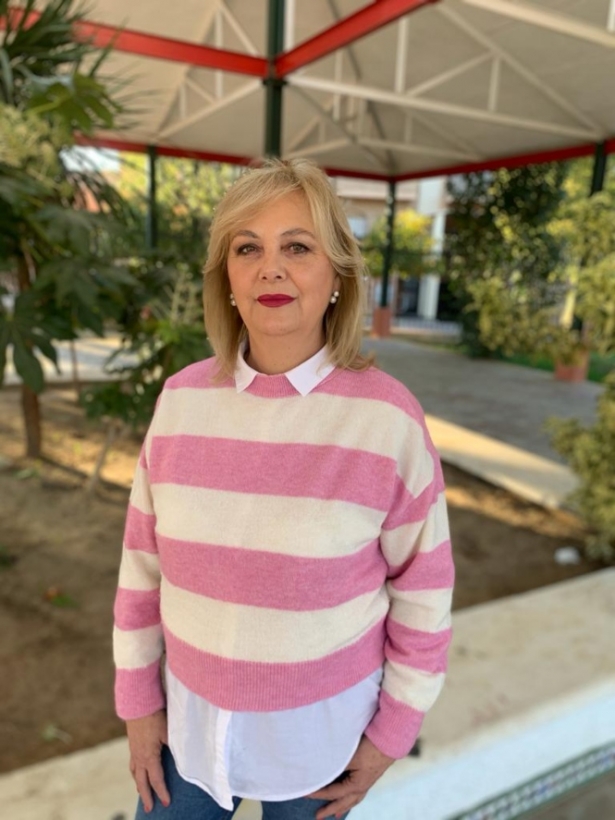 La candidata de IU a la alcaldía de Armilla, Mari Ángeles Bernabé (IU)