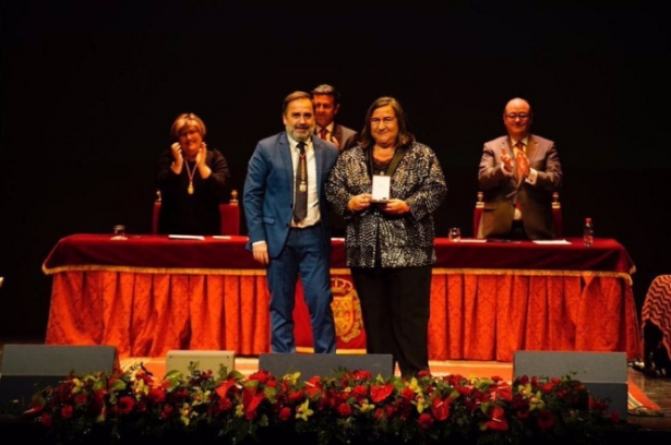 María José Sánchez Pérez recoge la Medalla de Oro al mérito por la ciudad de Granada (JUNTA) 