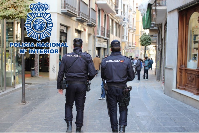 Agentes de la Policía Nacional (POLICÍA NACIONAL) 