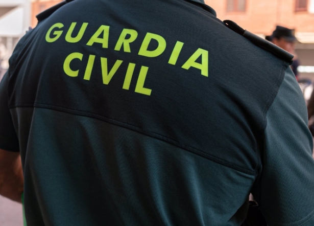 Un agente de la Guardia Civil de espaldas, en imagen de archivo (GUARDIA CIVIL) Un agente de la Guardia Civil de espaldas, en imagen de archivo (GUARDIA CIVIL)