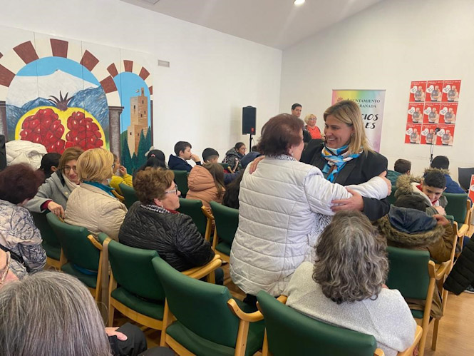 Visita al centro de Servicios sociales de la Chana (AYUNTAMIENTO DE GRANADA)