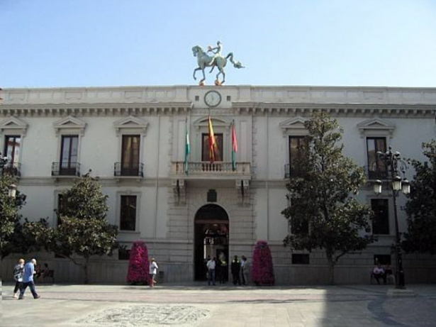 Fachada del Ayuntamiento de Granada (AYUNTAMIENTO DE GRANADA)
