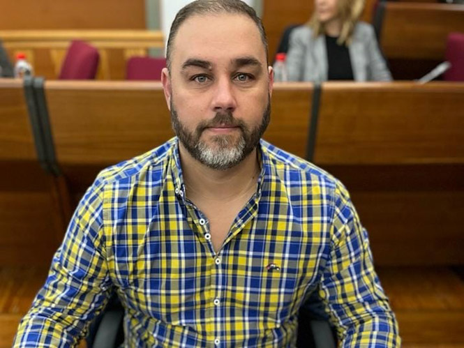 El portavoz del Grupo Municipal de VOX en el Ayuntamiento de Motril, Miguel Ángel López (V0X)