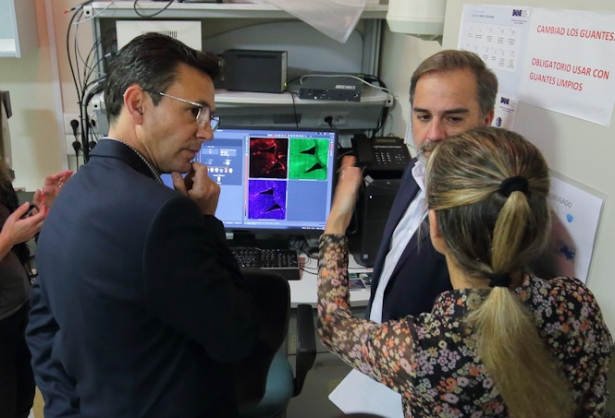Visita al Instituto de Parasitología y Biomedicina López-Neyra (AYUNTAMIENTO DE GRANADA)
