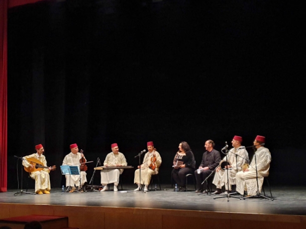 (AYUNTAMIENTO DE GUADIX) (AYUNTAMIENTO DE GUADIX)