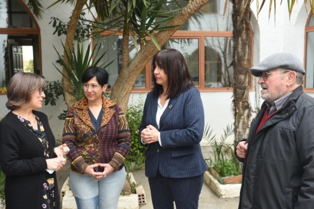 Visita a la Asociación Ad Hoc (G, ACUÑA / DIPGRA)