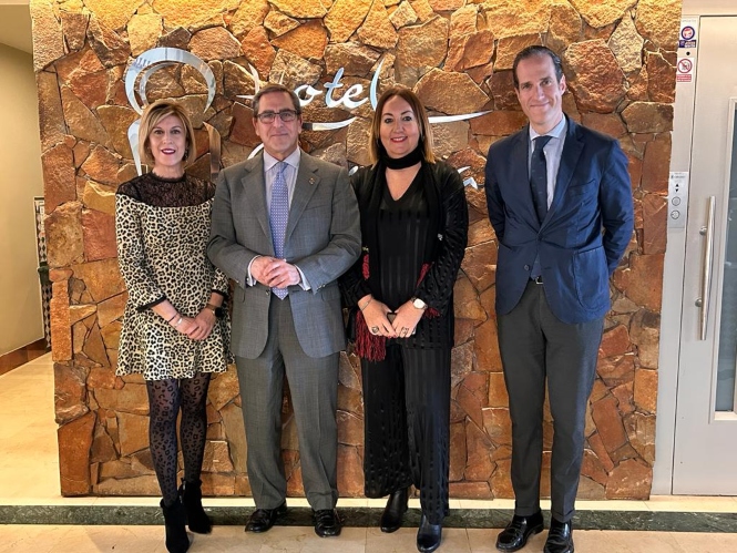 Presentación de la neuva delegada de Almuñécar (ICAGR)