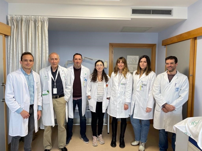 Parte del equipo de investigación de la UGR participante en el estudio para cuantificar el coste de la exposición a contaminantes químicos (UGR)
