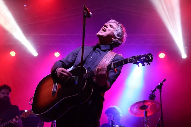 El cantante Mikel Erentxun en los conciertos por el Drac de na Coca en la Revetla de Sant Sebastià, a 19 de enero de 2023 (ISAAC BUJ - EUROPA PRESS) 