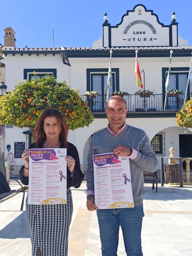 La concejala de Igualdad y el alcalde de Otura presentan las actividades de la Semana de la Mujer (AYTO. OTURA) 