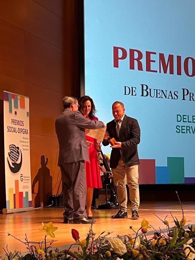 El Ayuntamiento de Cúllar Vega, reconocido por su banco municipal de material ortopédico (AYUNTAMIENTO) 