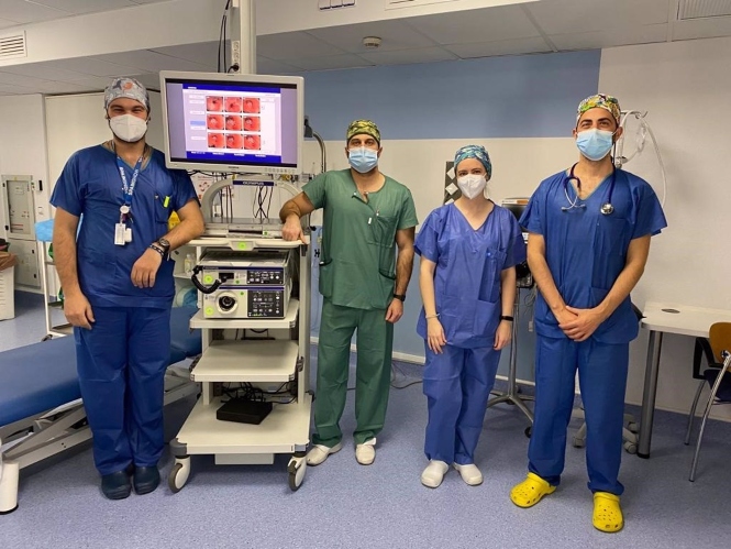 Profesionales de la unidad de broncoscopias del Hospital Virgen de las Nieves de Granada. (JUNTA DE ANDALUCÍA)