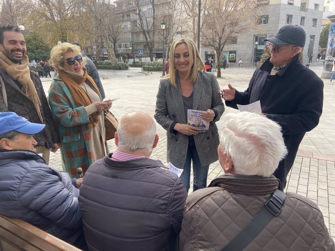 Marifrán Carazo presenta su campaña informativa como candidata del PP a la alcaldía de Granada, en imagen de archivo (PP) 
