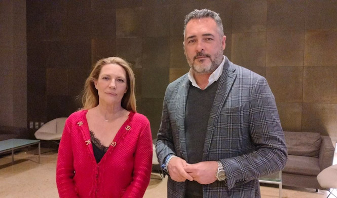 El presidente de Ciudadanos Andalucía, Andrés Reche, y la candidata de CS a la Alcaldía de Granada, Concha Insúa (CS)