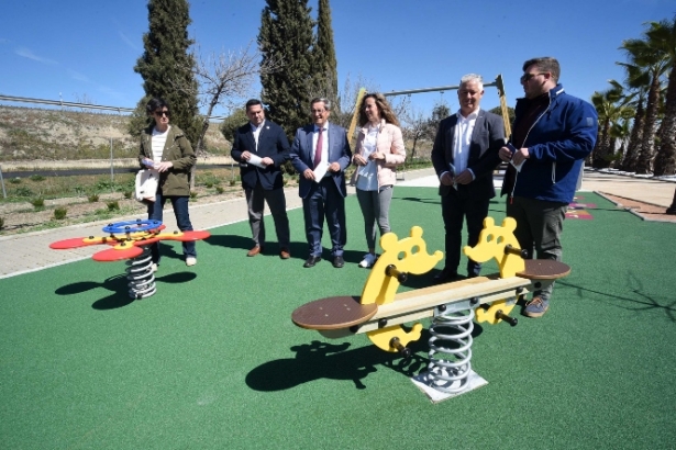 Imagen de la visita al Parque de Briviesca (R. MARTÍNEZ / DIPGRA)