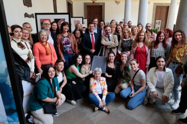 Inauguración de la muestra (JAVIER ALGARRA/ AYUNTAMIENTO)