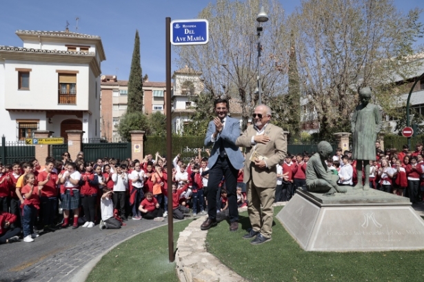 Inauguración de la rotonda del Ave María (JAVIER ALGARRA / AYUNTAMIENTO) 