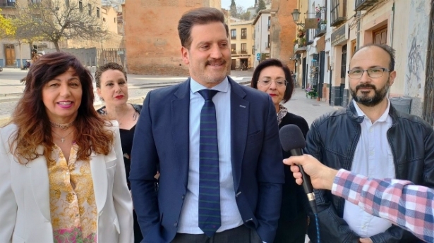 Javier Sierra (CS) atiende a los medios (CS)