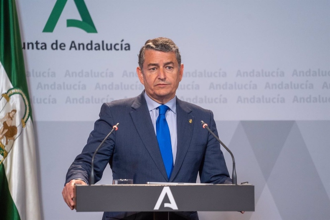 El consejero de Presidencia, Interior y Diálogo Social de la Junta de Andalucía, Antonio Sanz, durante la rueda de prensa (FRANCISCO J. OLMO) 