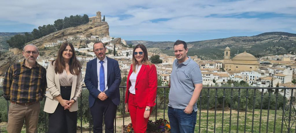 Imagen de la visita a Montefrío (JUNTA)