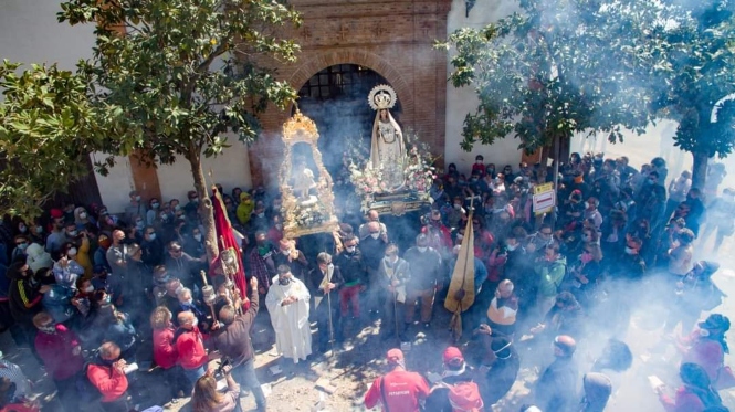 Procesión del Niño Resucitado de Cúllar Vega en años anteriores (AYTO. CÚLLAR VEGA) 
