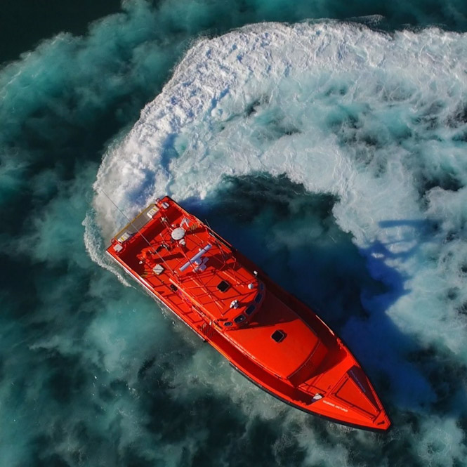 Vista de la salvamar Arcturus (SALVAMENTO MARÍTIMO)