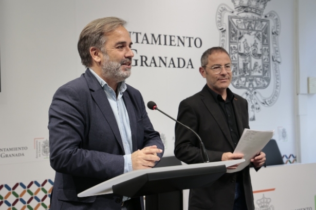 Jacobo Calvo y Miguel Ángel Fernández Madrid en rueda de prensa (JAVIER ALGARRA / AYUNTAMIENTO)